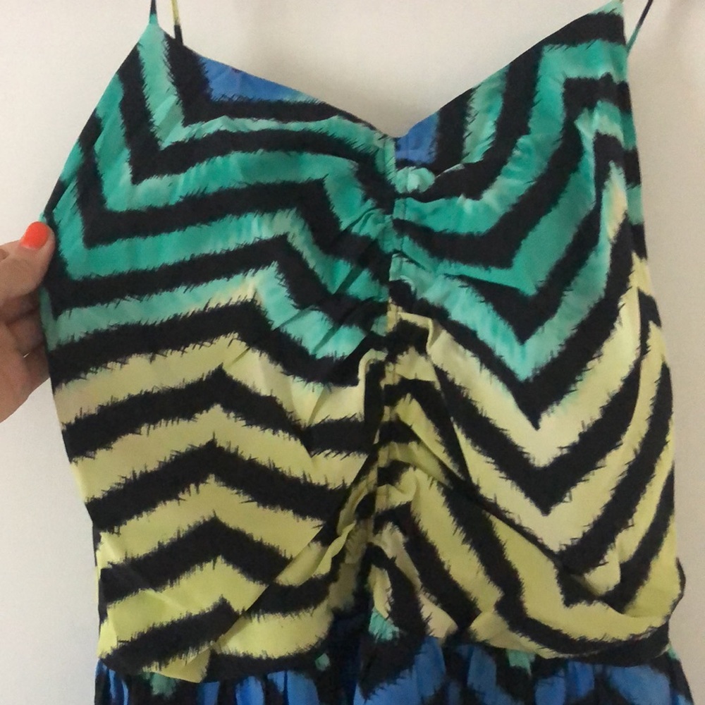 Parker 100% silk chevron dress